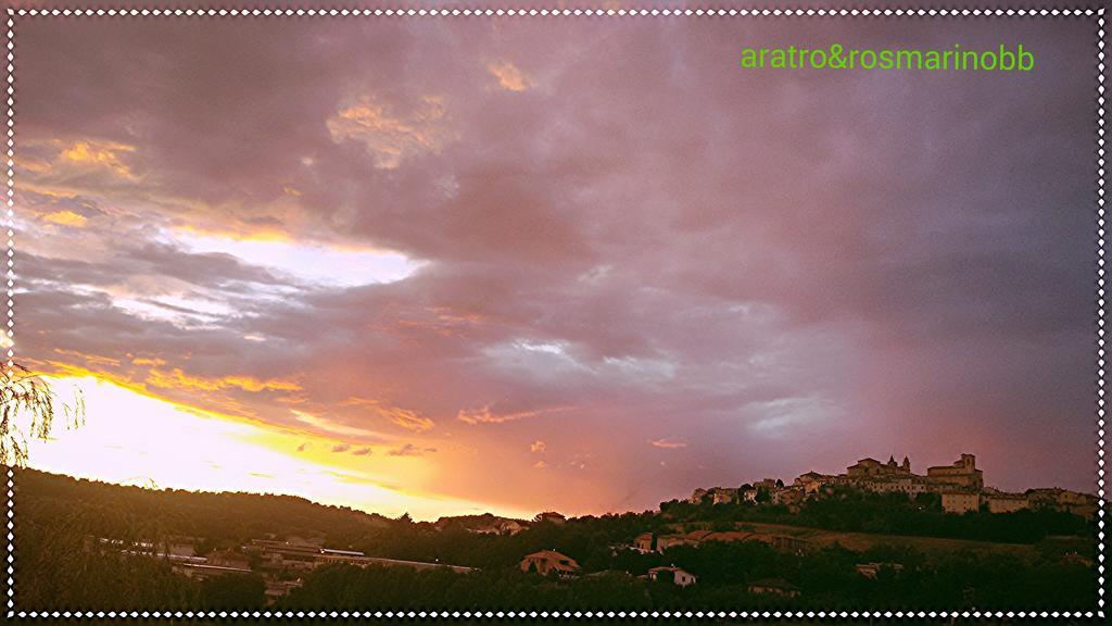 Bed And Breakfast Aratro & Rosmarino Civitanova Marche Rum bild