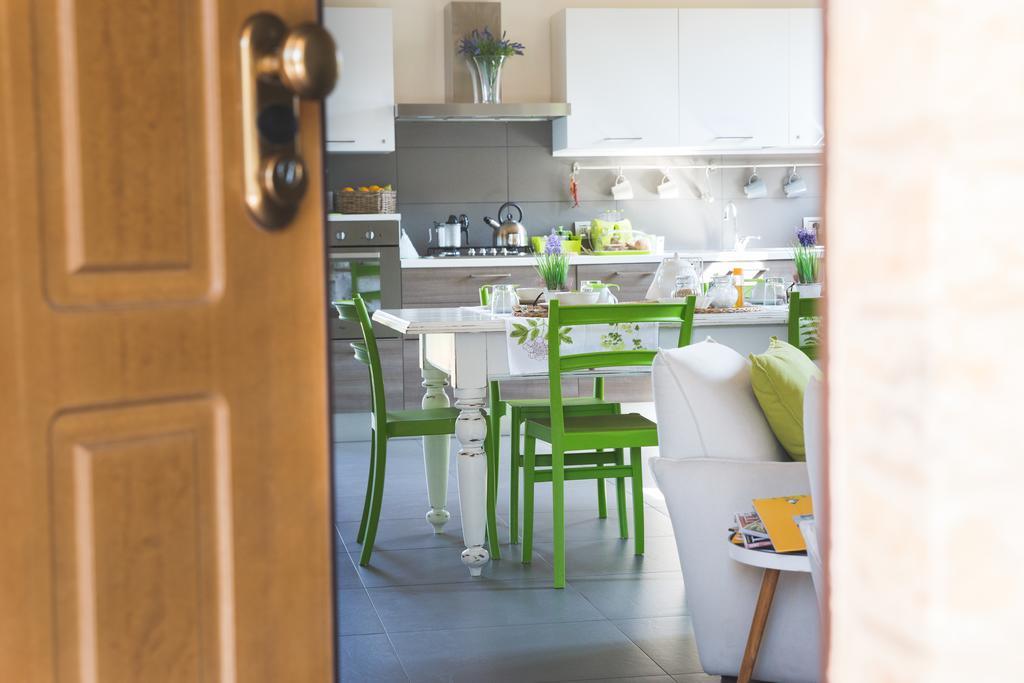 Bed And Breakfast Aratro & Rosmarino Civitanova Marche Exteriör bild