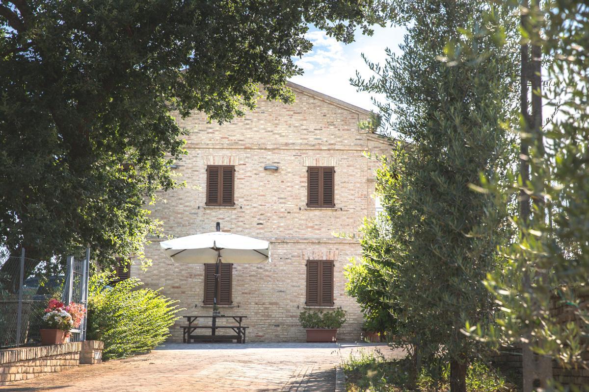 Bed And Breakfast Aratro & Rosmarino Civitanova Marche Exteriör bild
