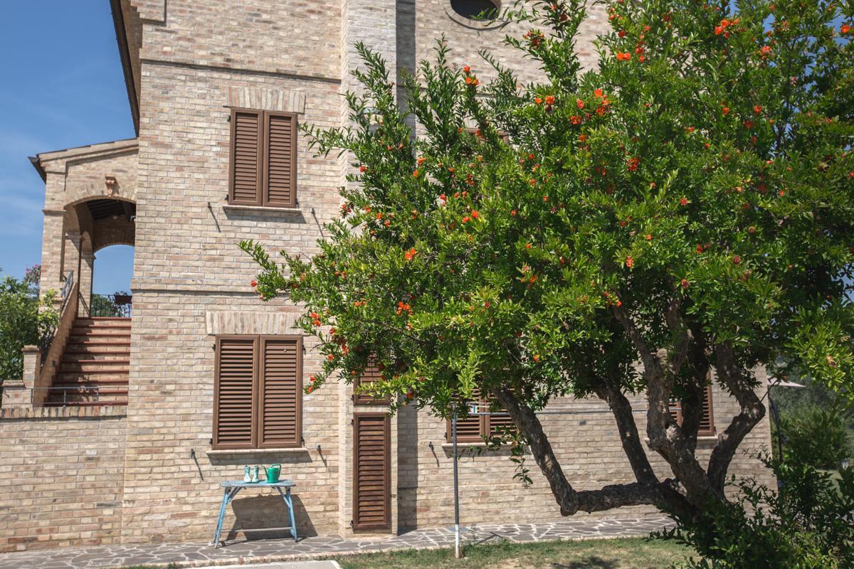 Bed And Breakfast Aratro & Rosmarino Civitanova Marche Exteriör bild